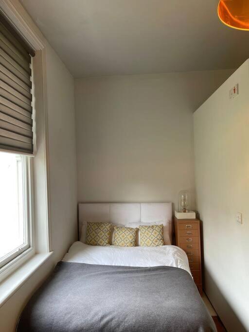 דירות ברייטון 4 Quiet Compact Studio With Garden View - Best Location - Comfortable - Quiet מראה חיצוני תמונה
