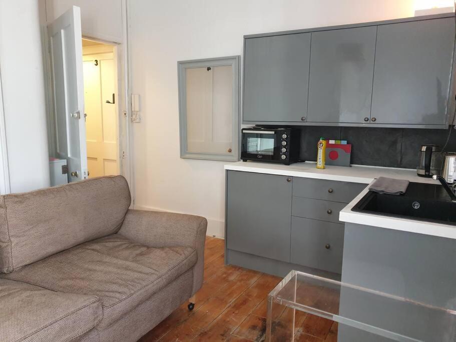 דירות ברייטון 4 Quiet Compact Studio With Garden View - Best Location - Comfortable - Quiet מראה חיצוני תמונה